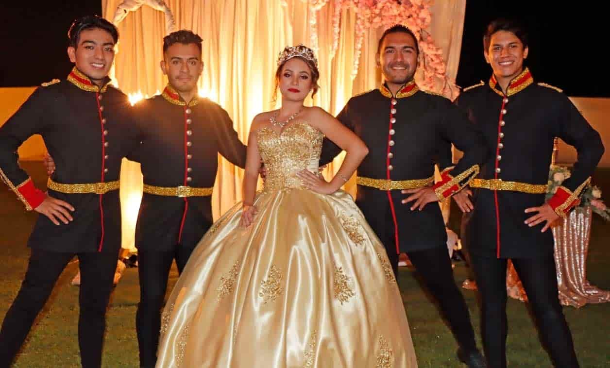 Entre sus chambelanes