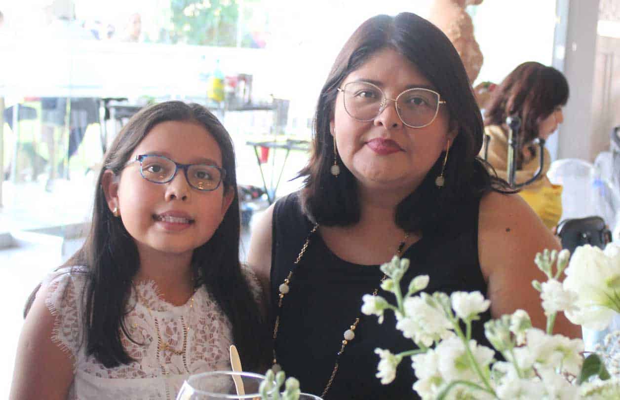 Sara y Liz