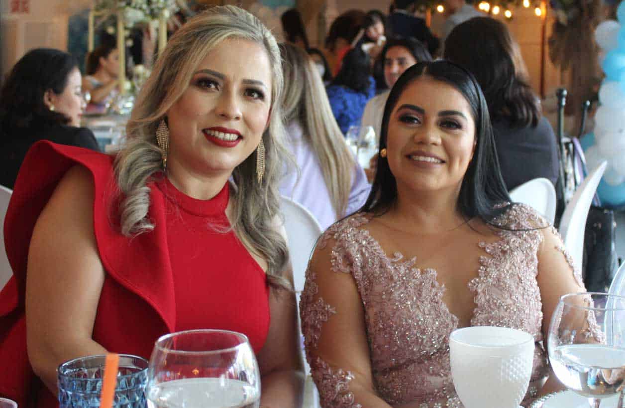 Maricruz y Tania