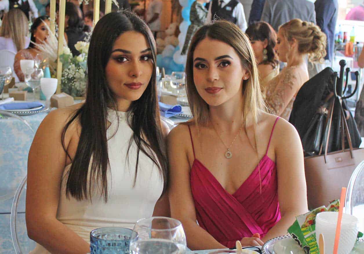 Ivanna y Reyna
