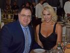 Rebeca con su esposo