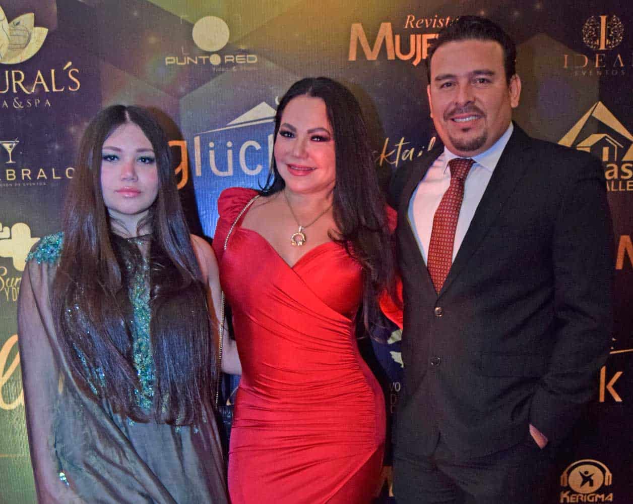 Maurita, Brenda y Rube´n