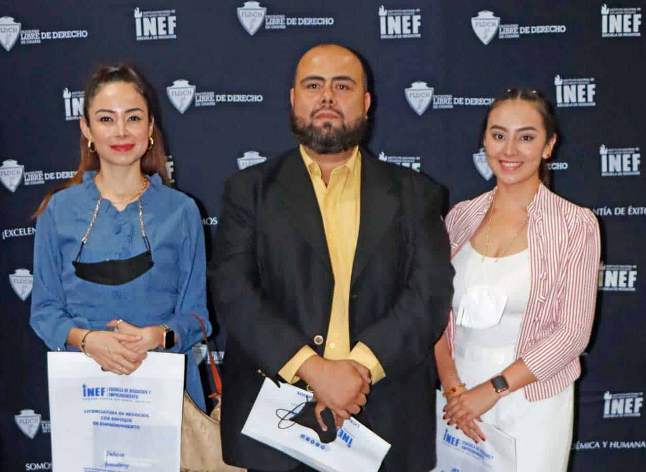 Isela, Ledin y Elizabeth