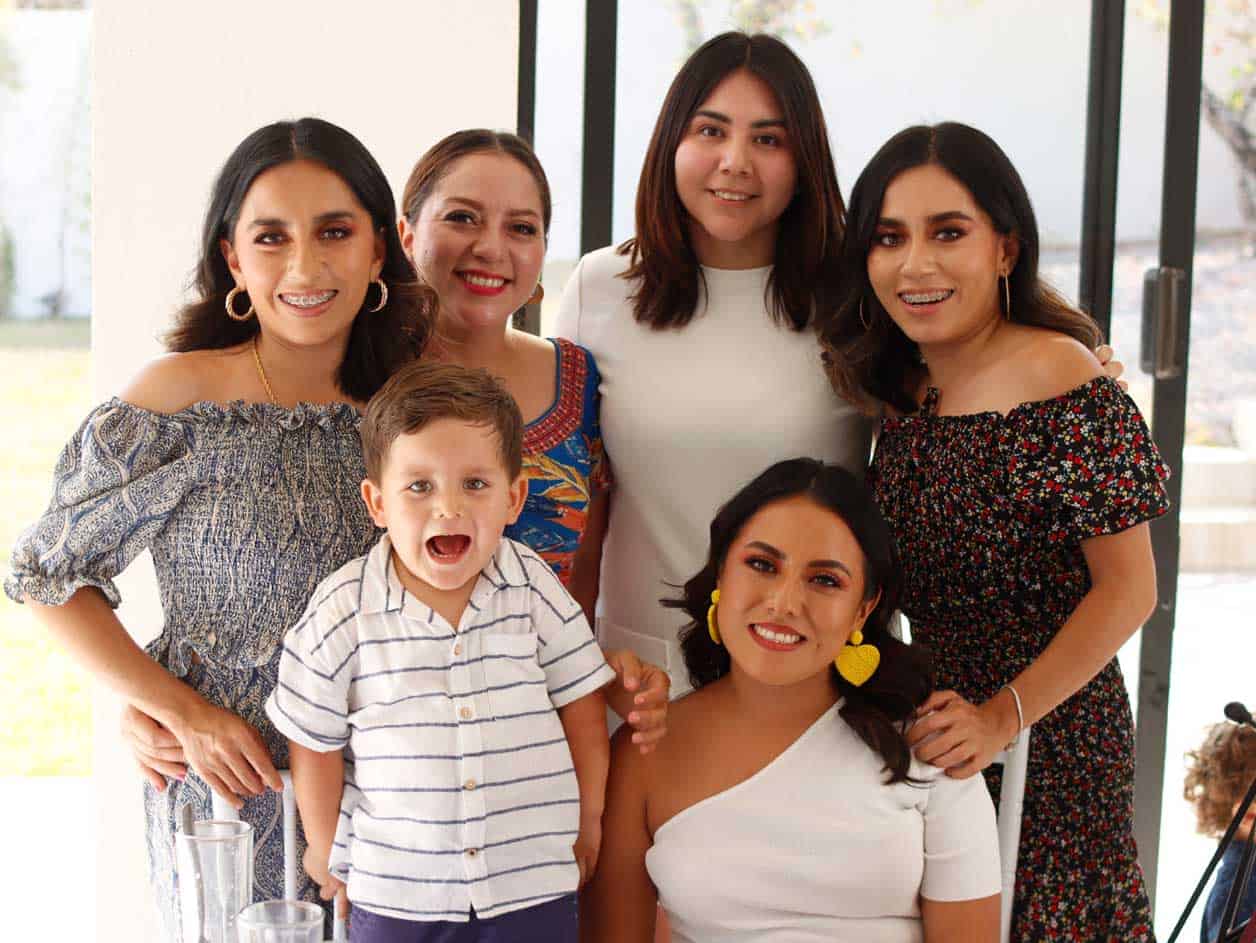 Muy sonrientes