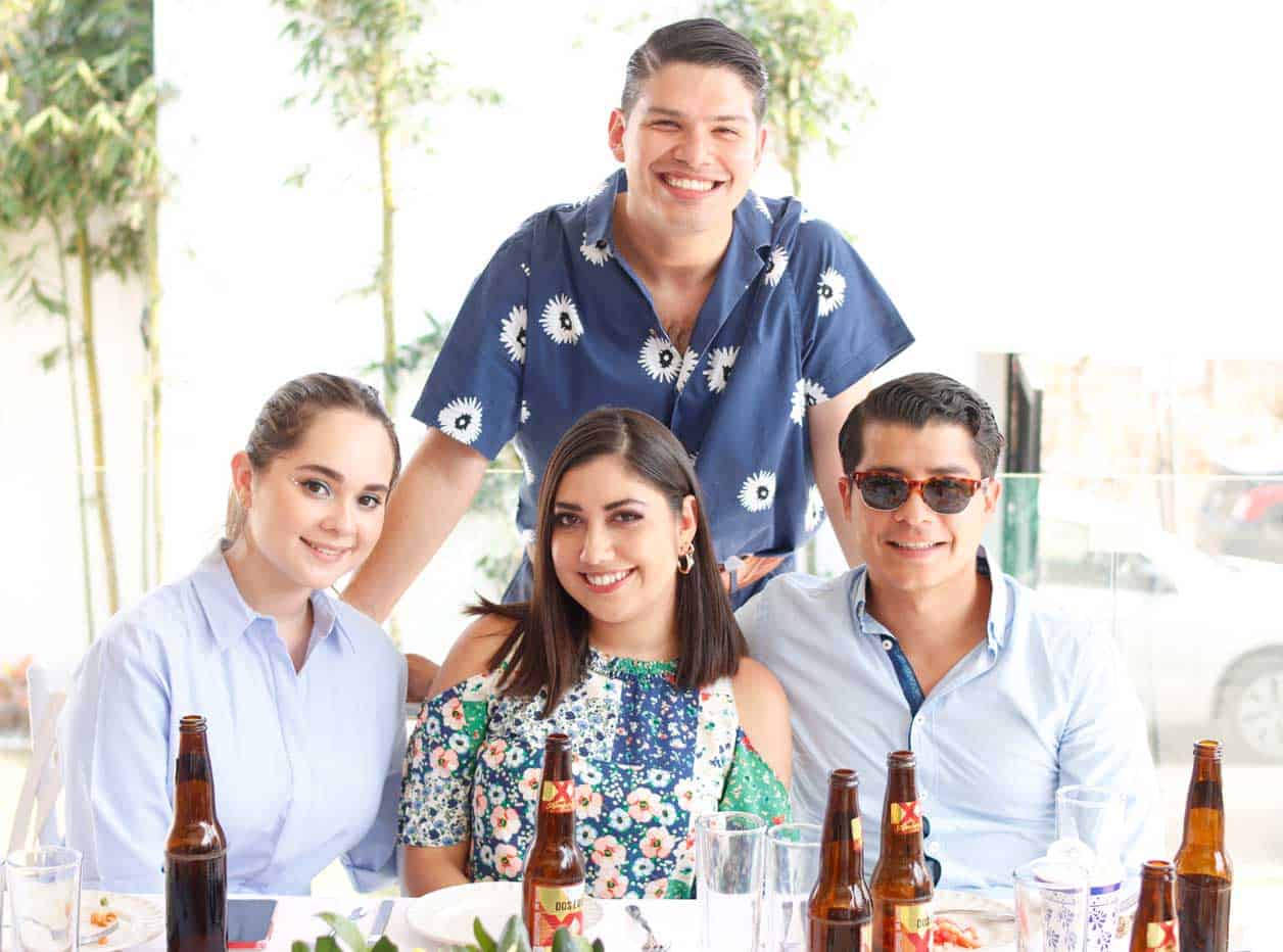 Paco, Carolina, Paulina y Daniel