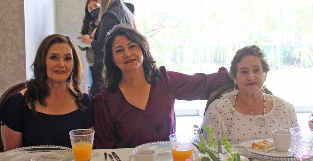 Bertha, Yolanda y Roselia