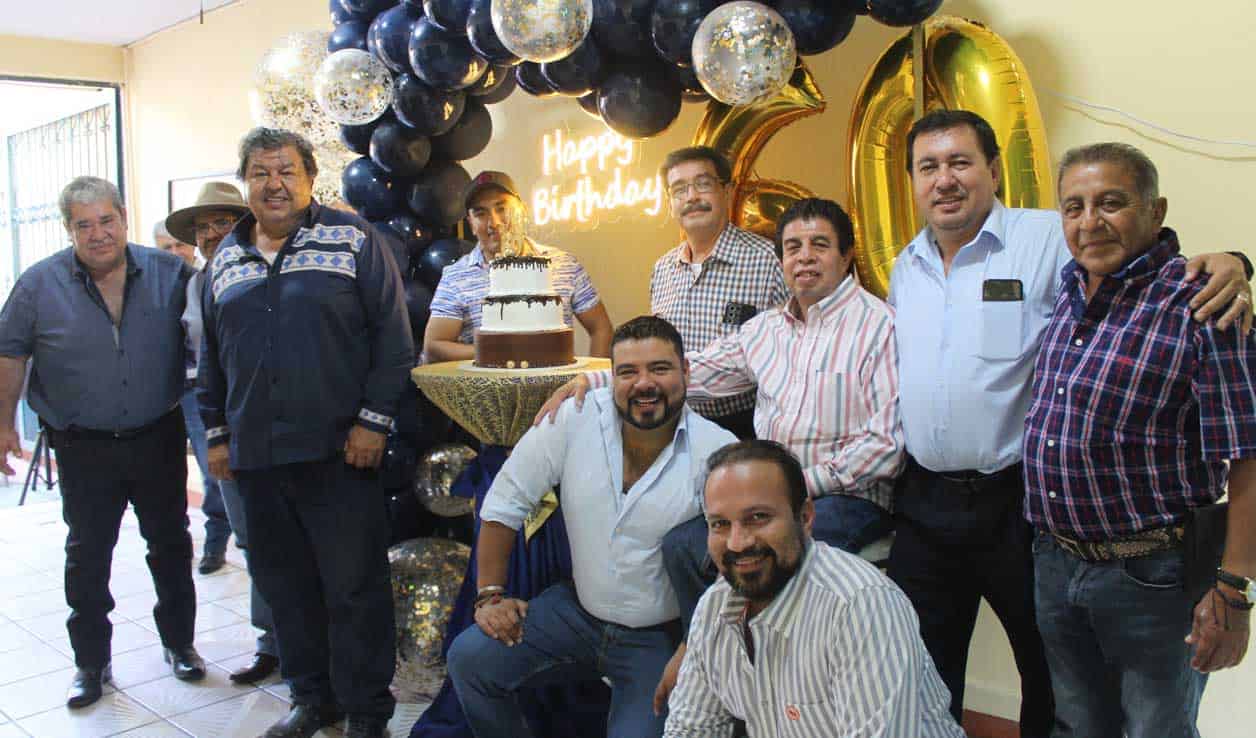 Le desearon lo mejor