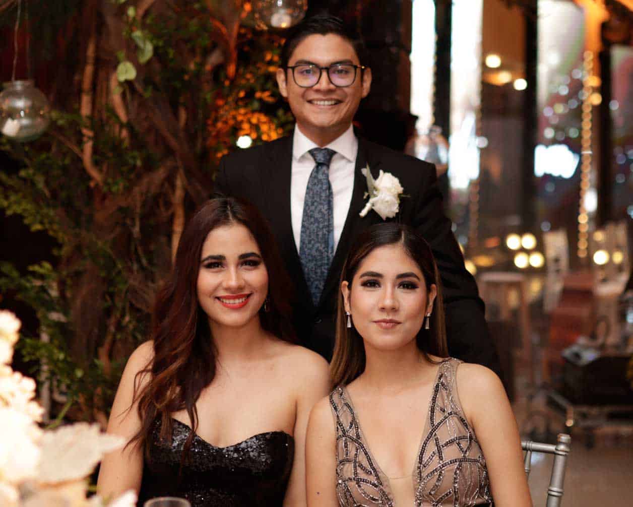 Ana Sofi´a, Mari´a Jose´ y Jose´ Francisco