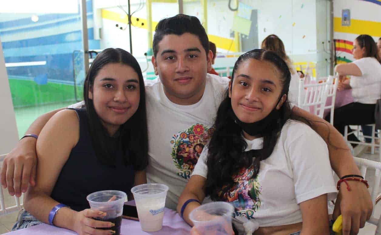 Encantados con el festejo