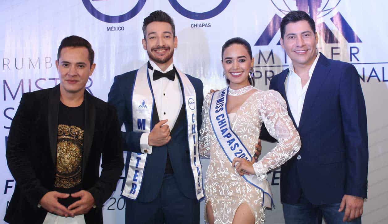 Adria´n, Francisco, Rocío y Damián