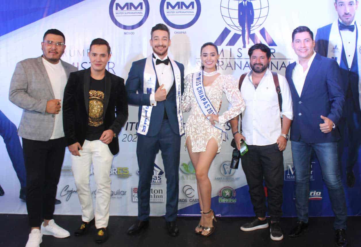 Carlos, Adria´n, Francisco, Rocío, Carlos y Damián