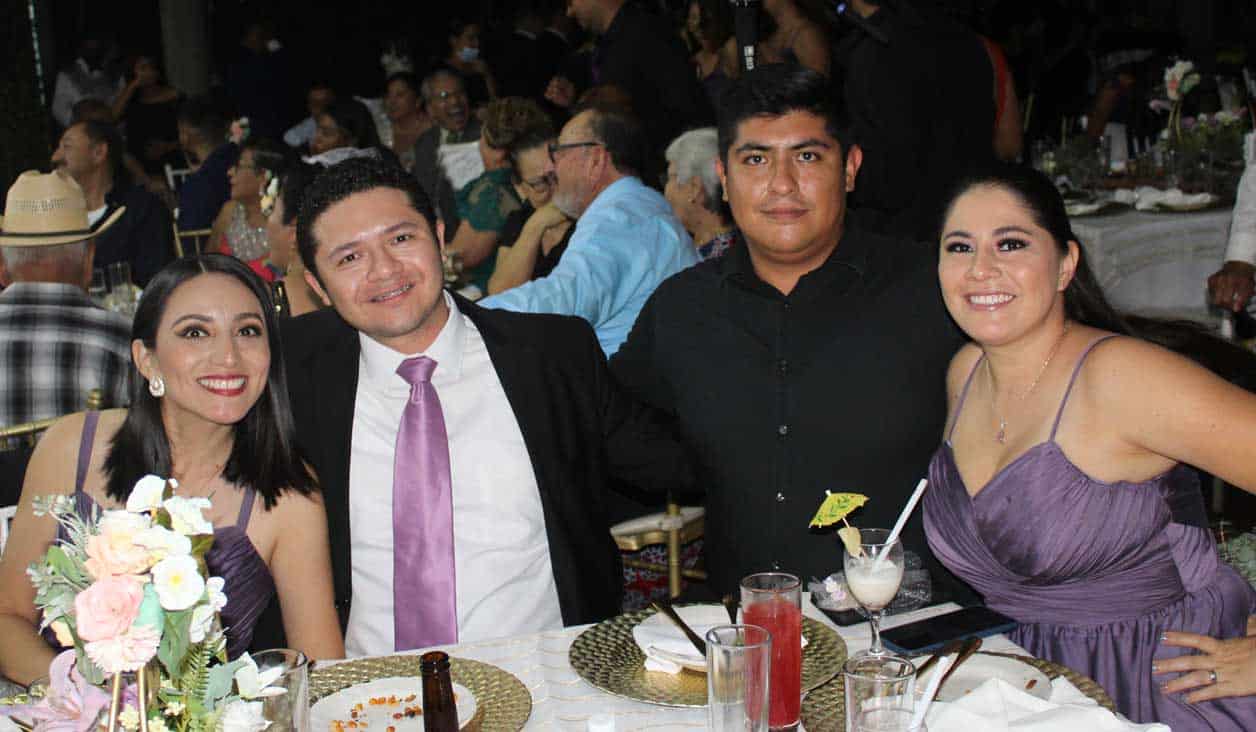 Gisel, Gerardo, Joel y Azucena