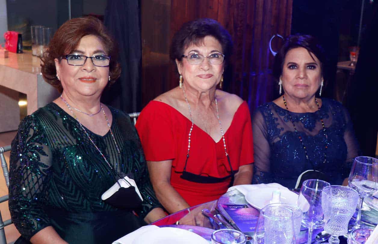 Antonieta, Rosario y Oti