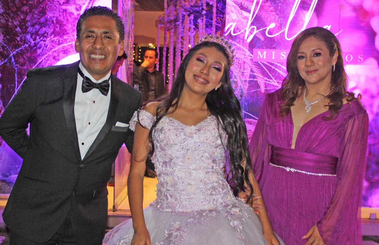 Roberto, Isabella y Mo´nica