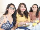Luisa, Caro y Estela