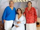 Con su mama´ y su suegra
