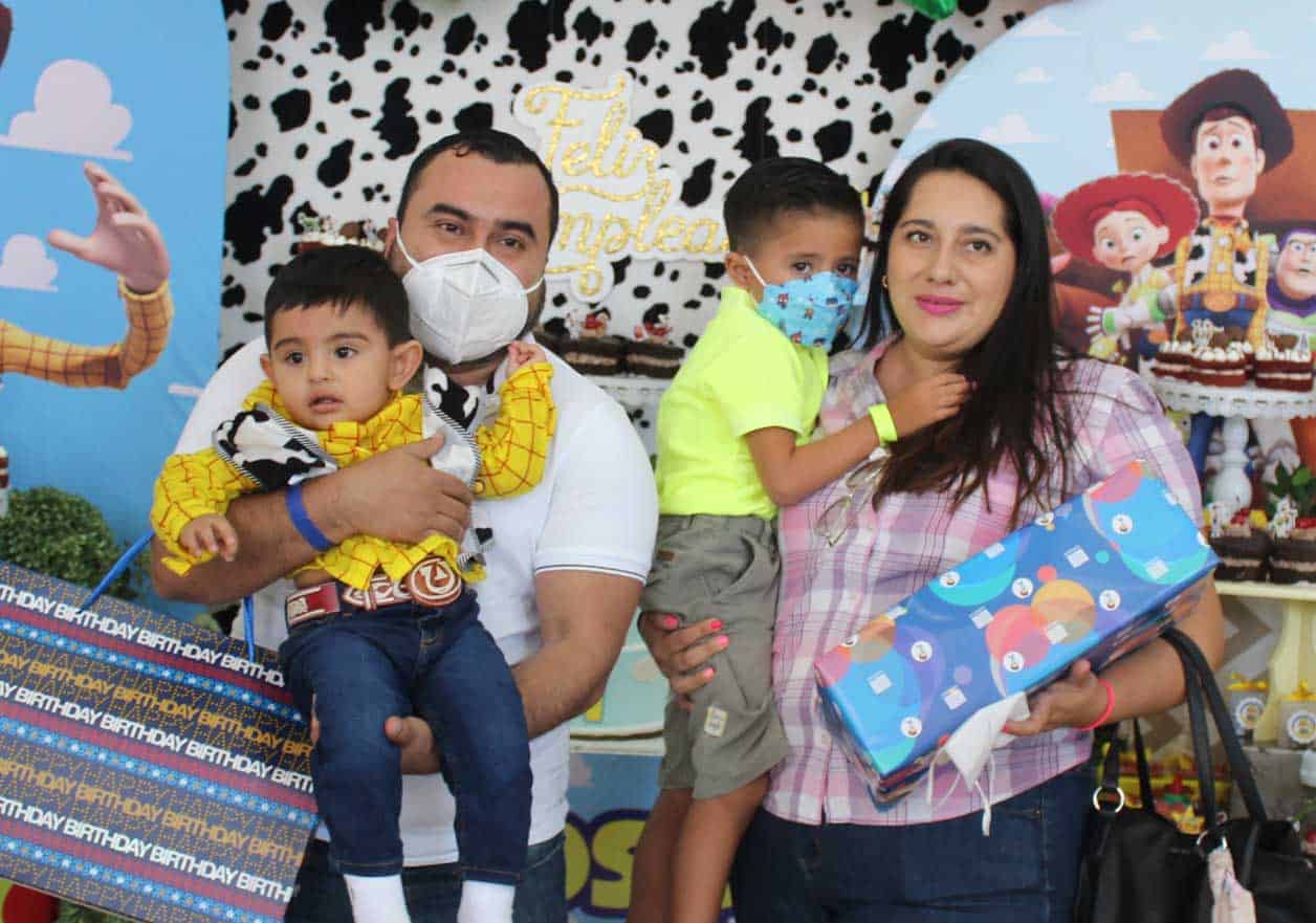 Ce´sar, Jose´, Alejandra y Mati´as