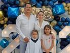 Cassiel con su familia