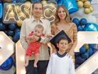 Rafael juntos a su familia