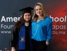 Alexa junto su mama´