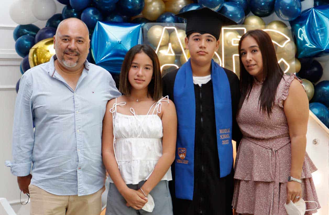 Emiliano con su familia
