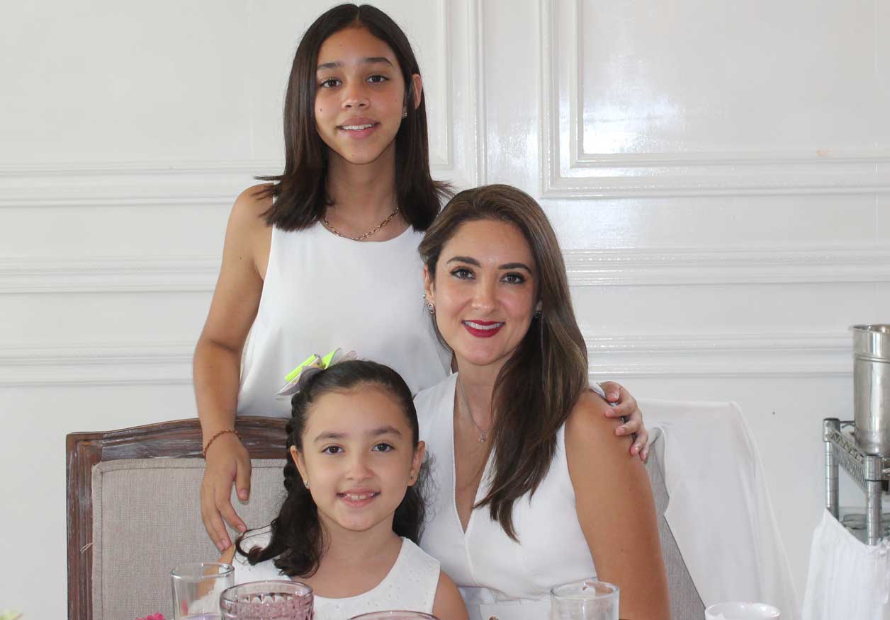 Mari´a, Fer y Denisse