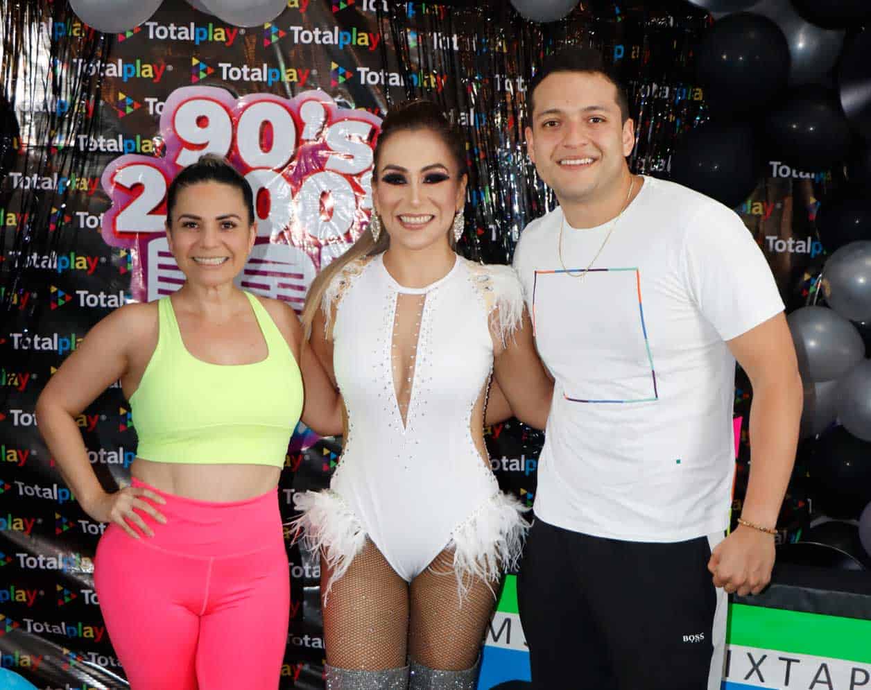 Ingrid, Claudia y Gerardo