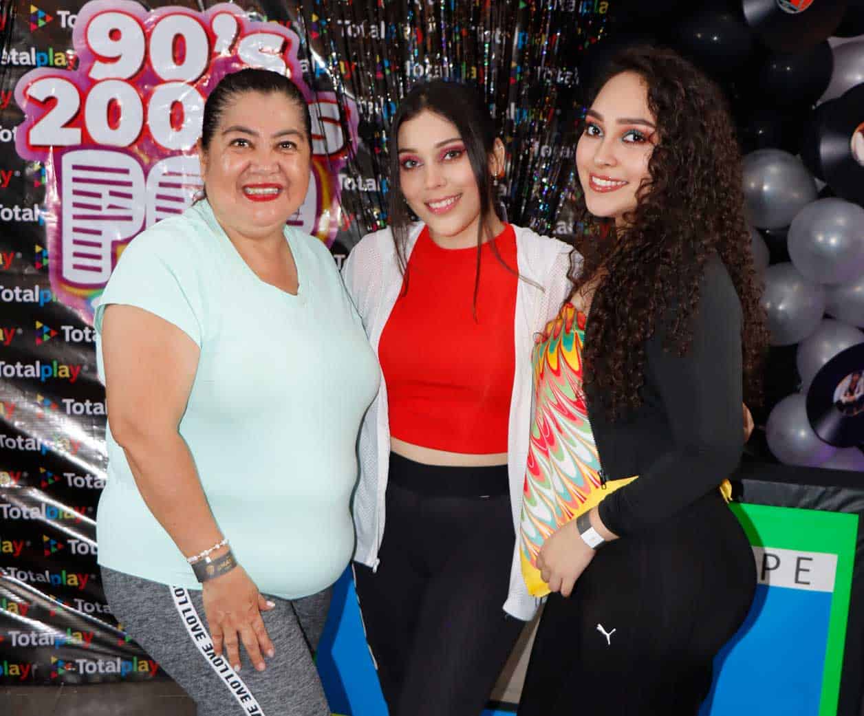 Karina, Vanesa y Liliana