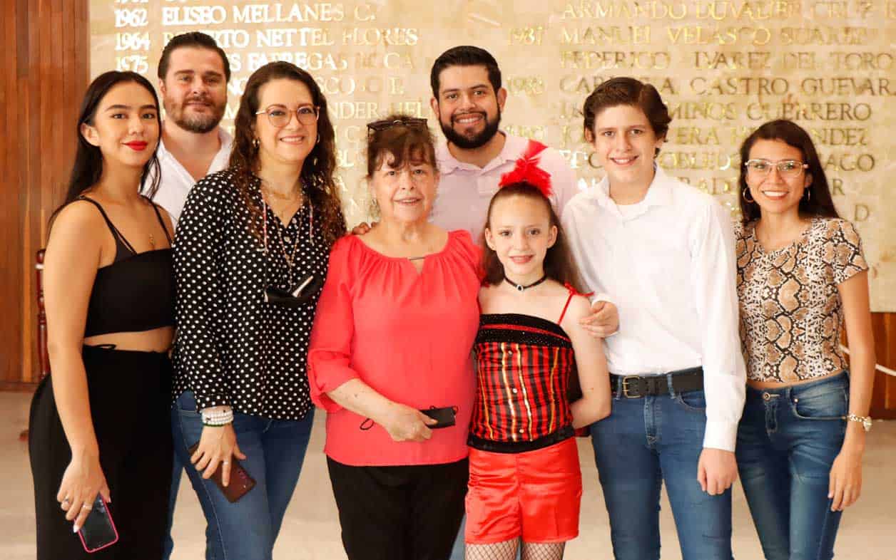 Brianne con su familia