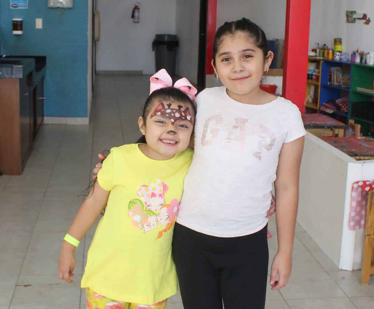 Andrea y Ana Victoria