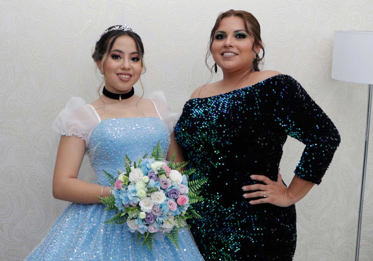 Con su mamá