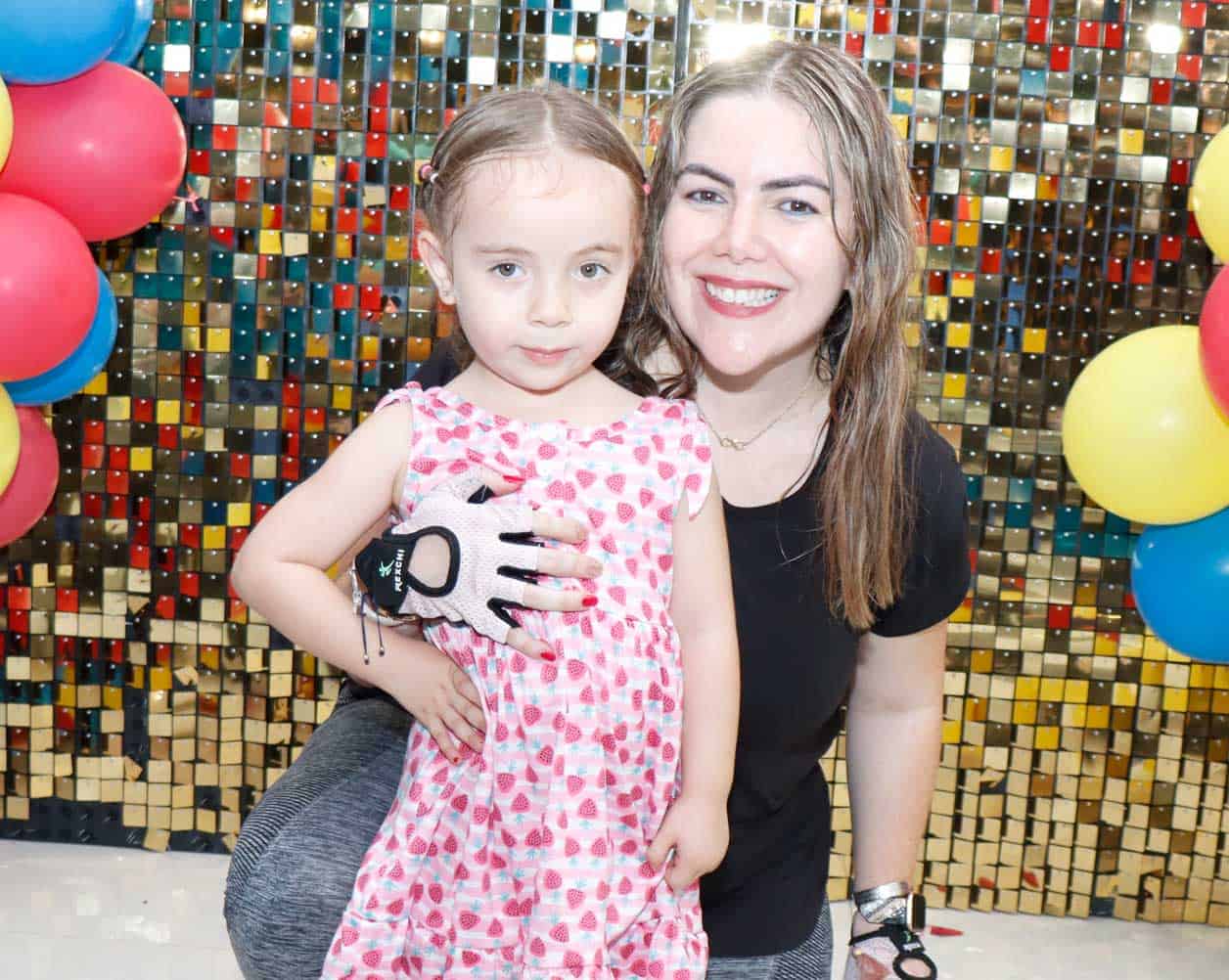 Regina y Silvia Arely