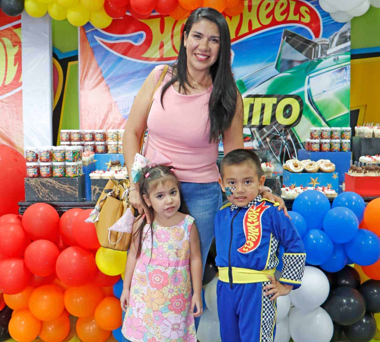 Ivanna, Rosario y Robertito