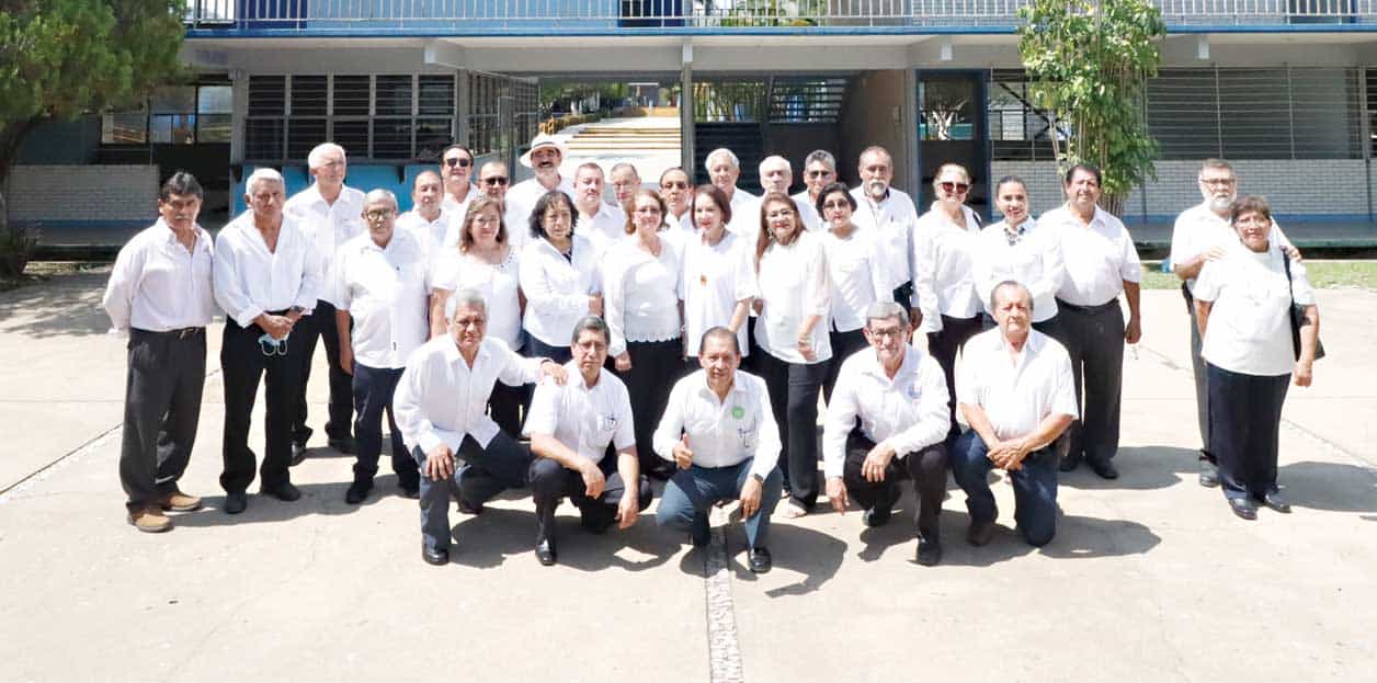 Primera generacio´n del Tecnológico Regional de Tuxtla