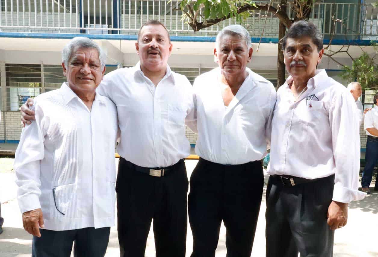 Víctor, Aquiles, Carlos y Javier