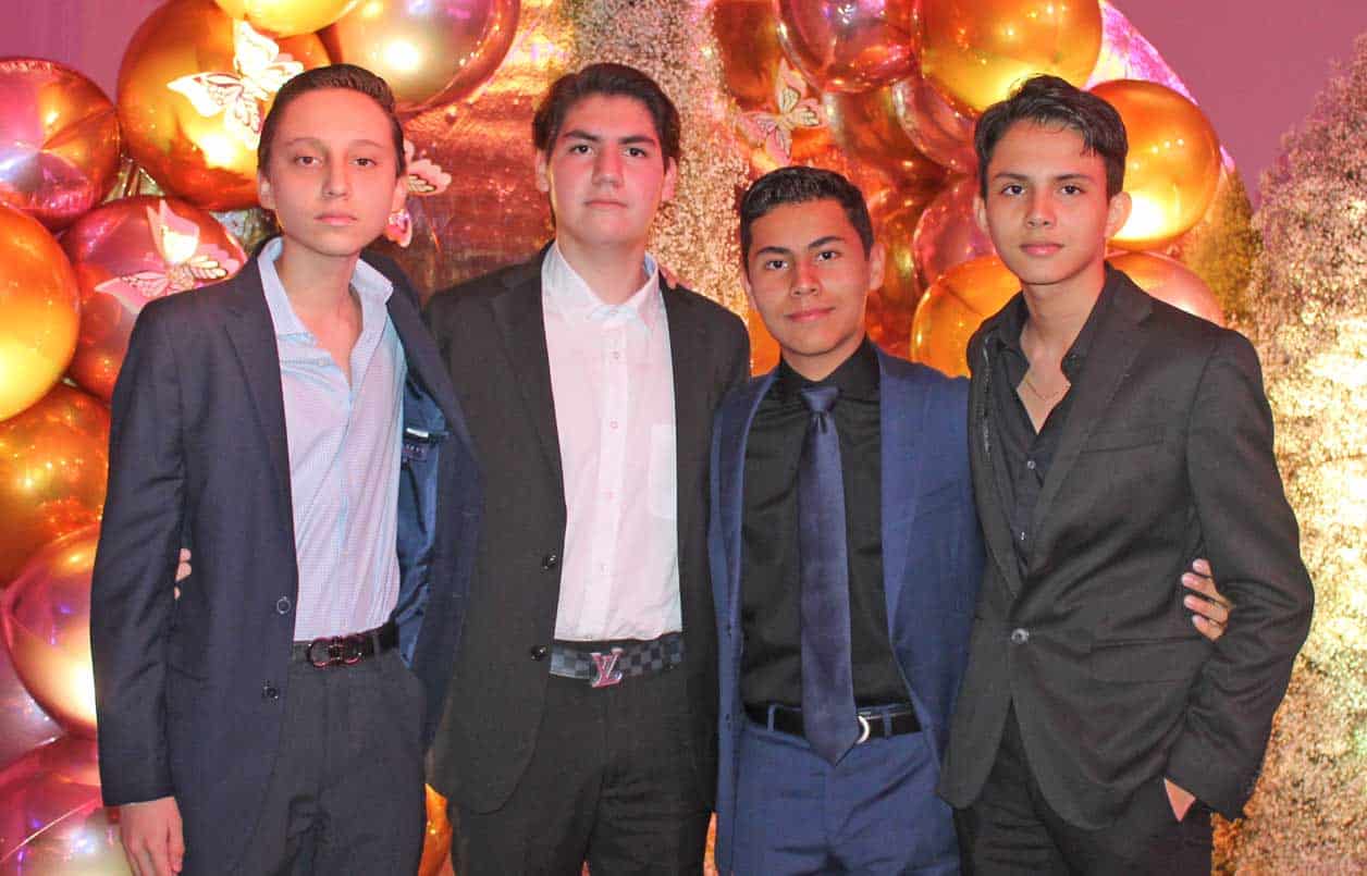 Carlos, Esteban, Emiliano y Francisco