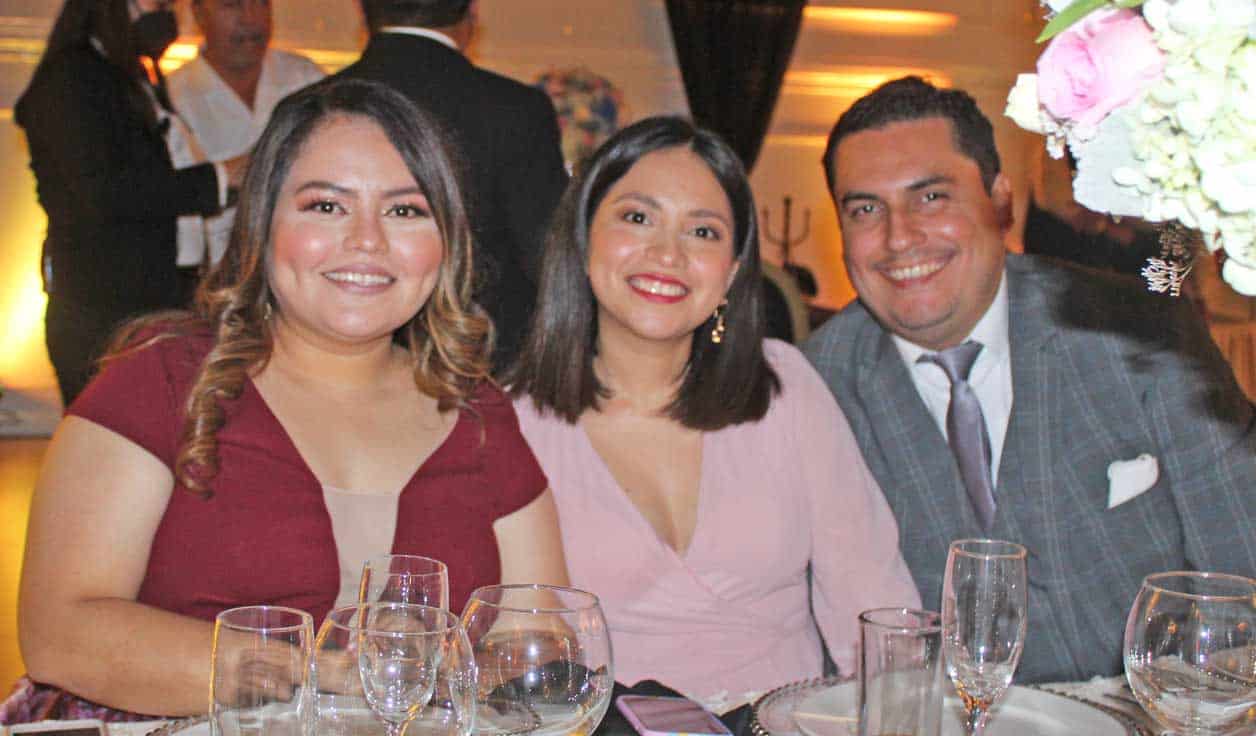 Tania, Carolina y Miguel