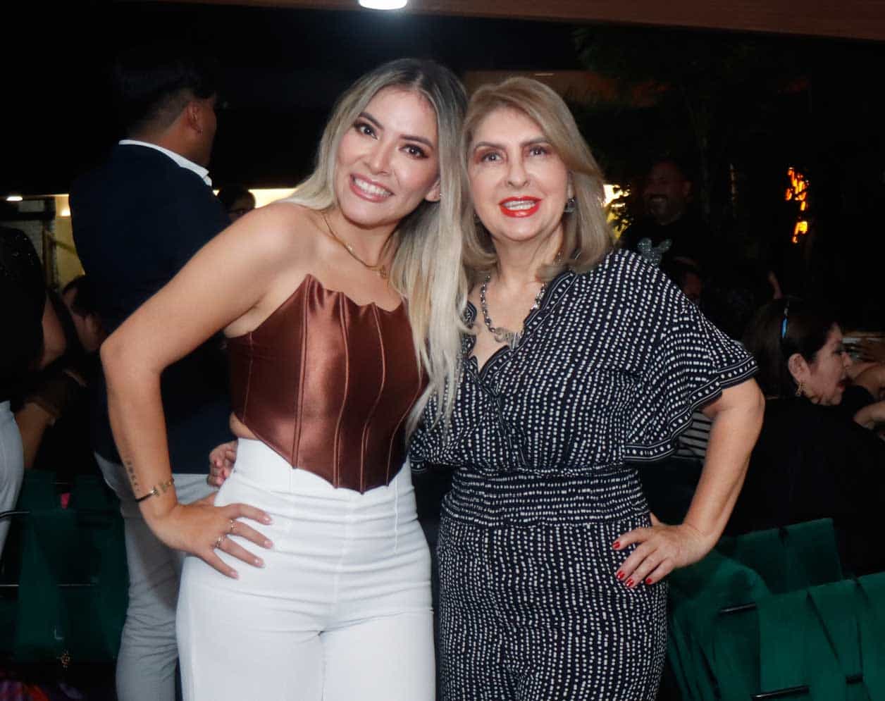 Kathia y Yoli