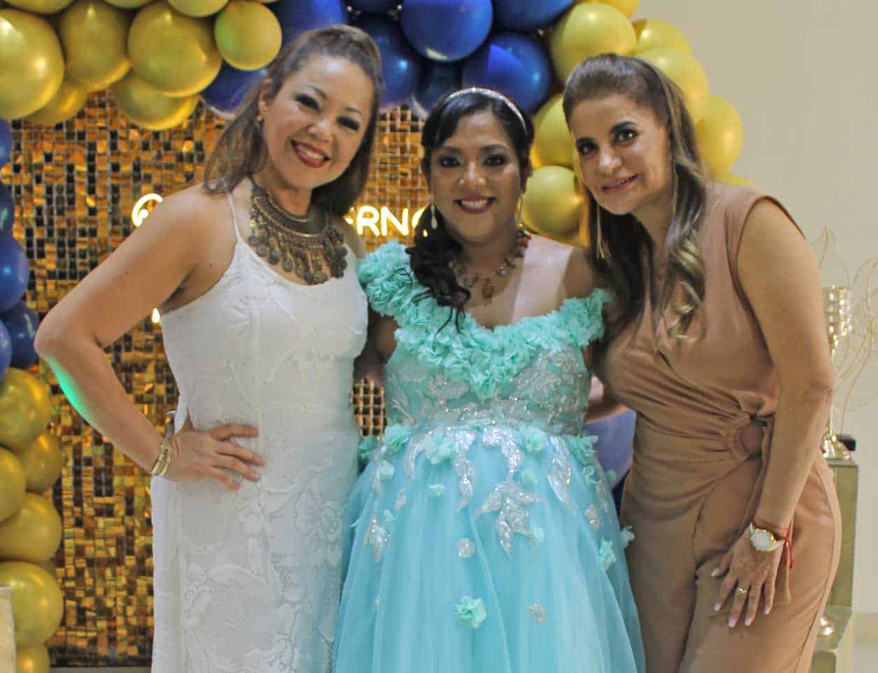 Naty con Patricia y Paty