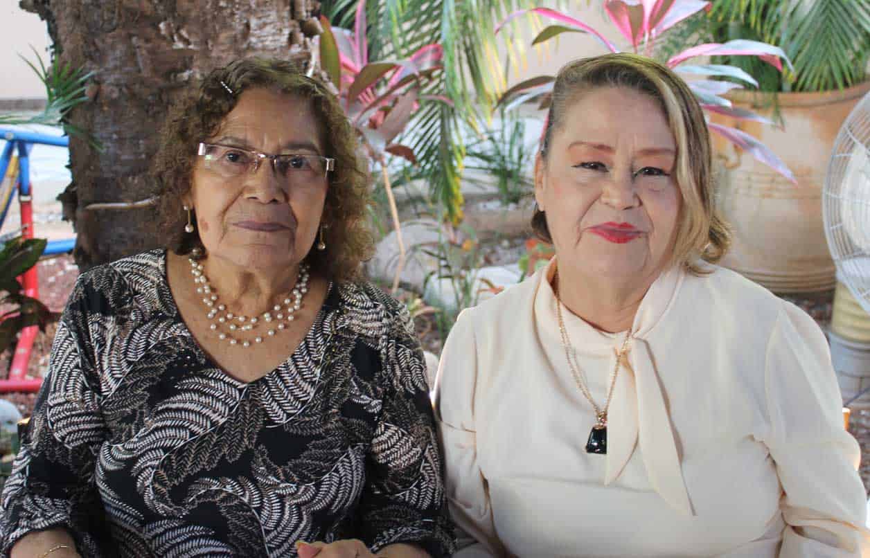 Rosaura y Mirna