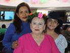 Con Claudia y LuviaCon Claudia y Luvia