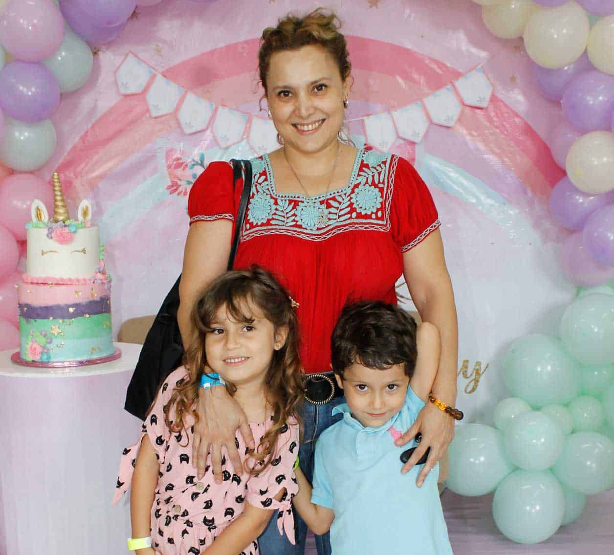 Marisol con sus Ainhoa y Nicola´s