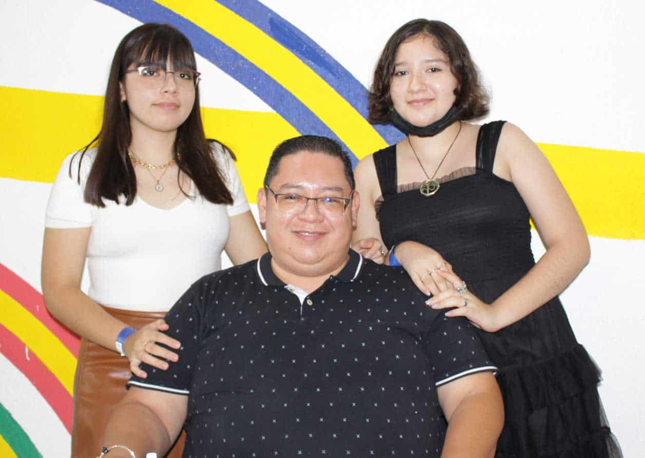 Nerio, Elizabeth y Naomi