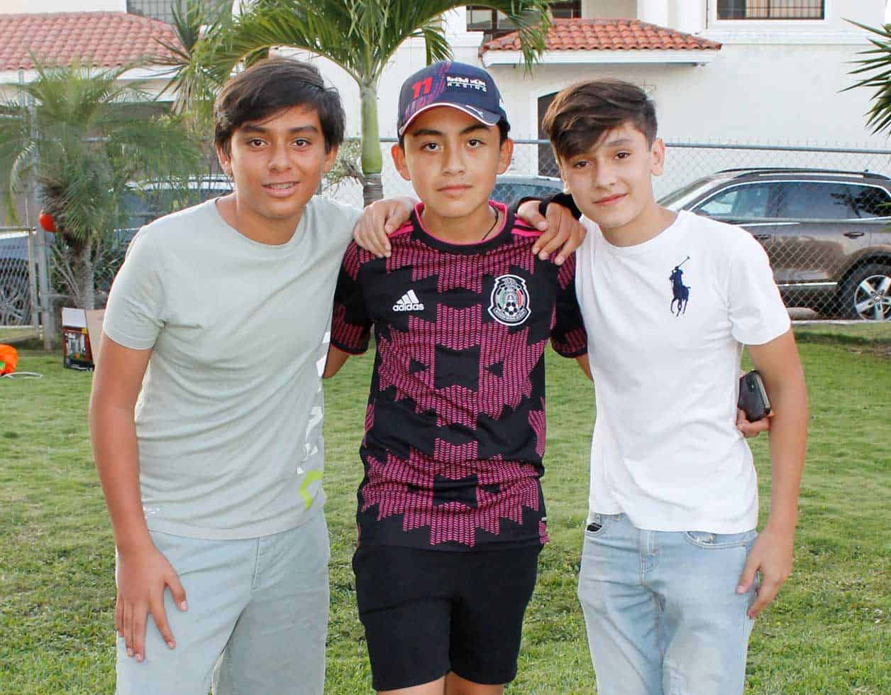 Alejandro, Mati´as y Carlos