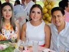 Karolina, Ana Laura y Mario