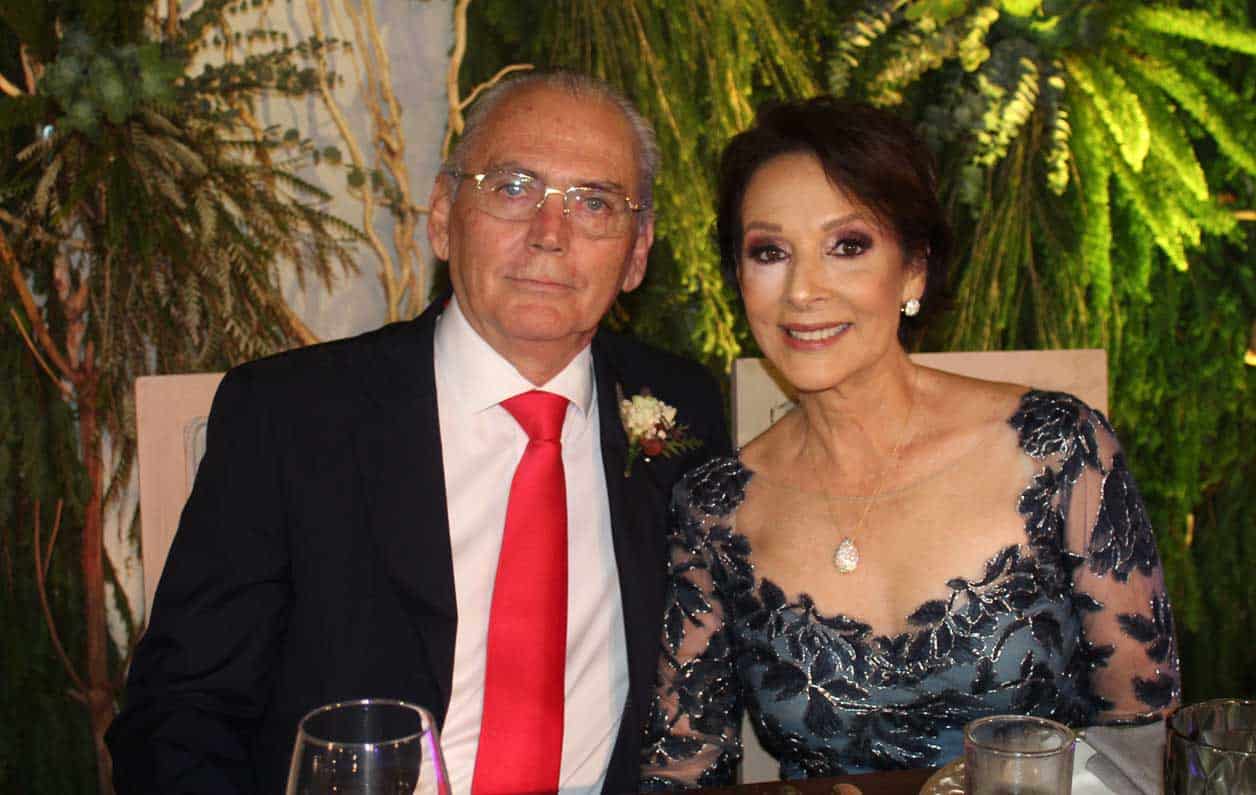 Antonio y Fidalma, papás de la novia