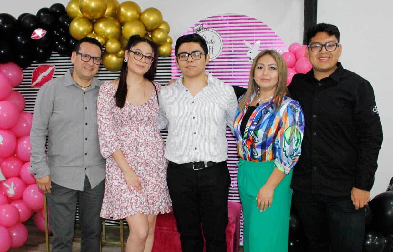 La familia de la prometida, Paco, Maggy y Carlos
