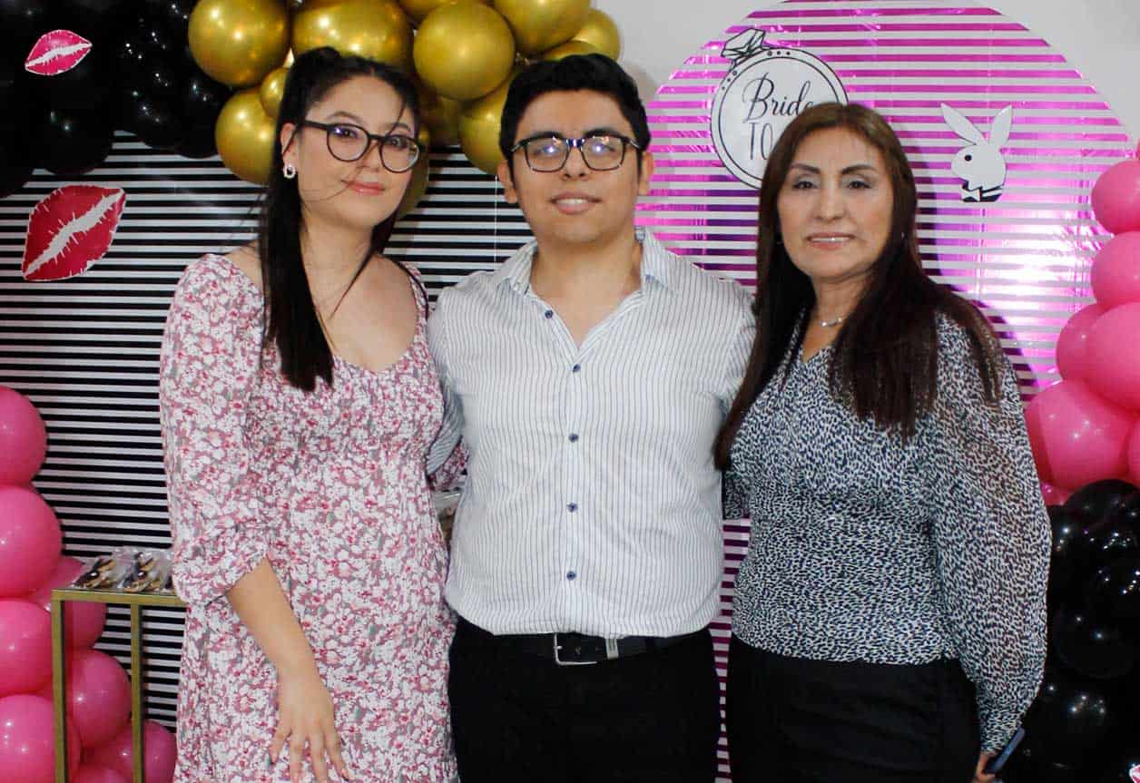 La mama´ del novio, Maricela