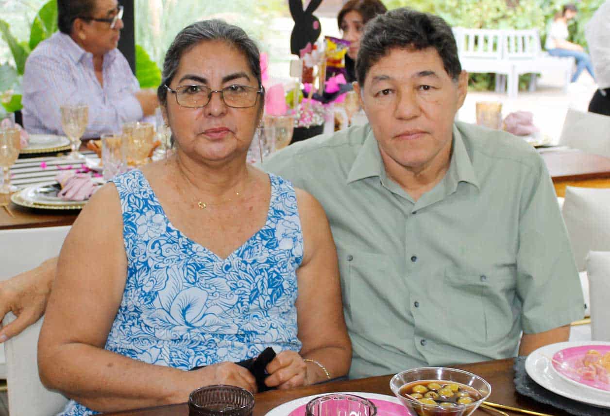 Mari´a Victoria y Nicasio