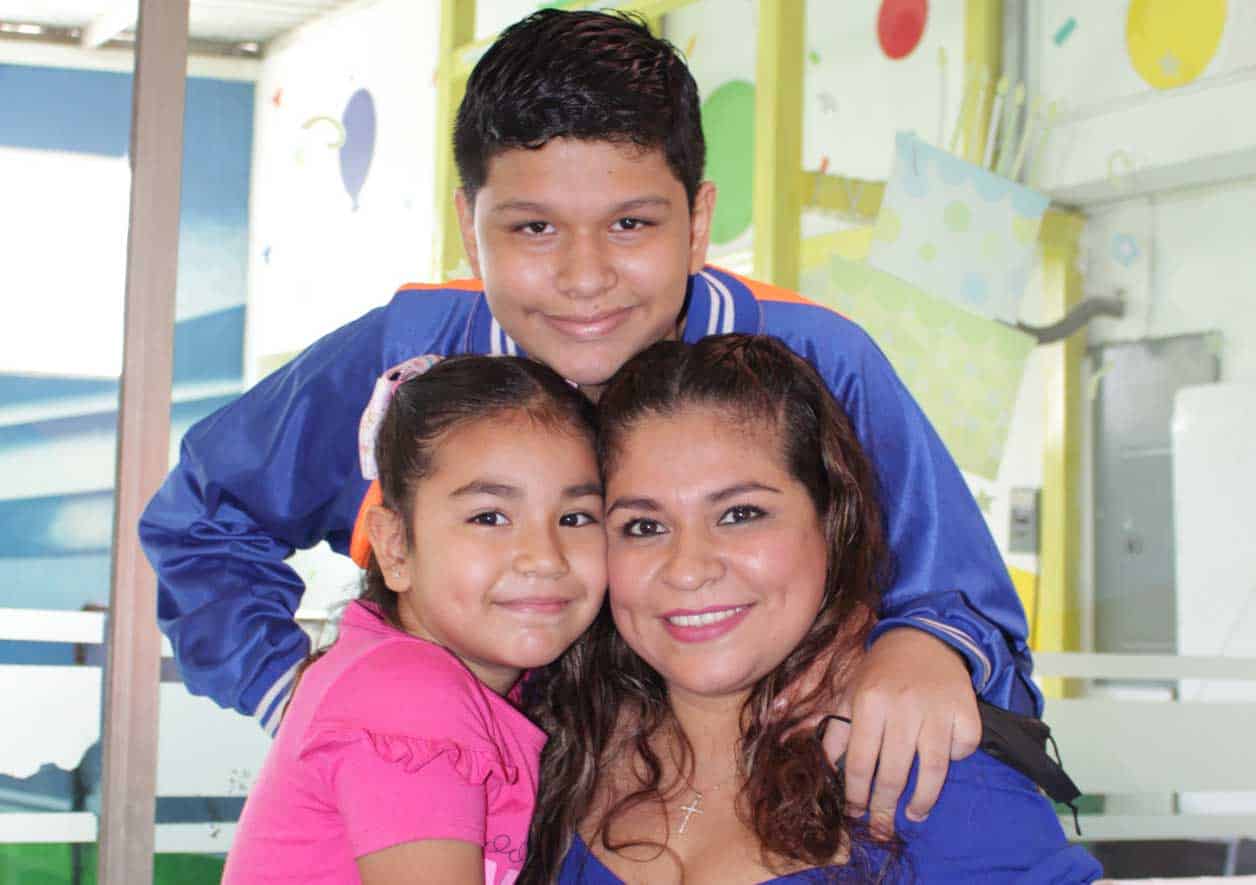 Mari´a, Aarón y Alejandra